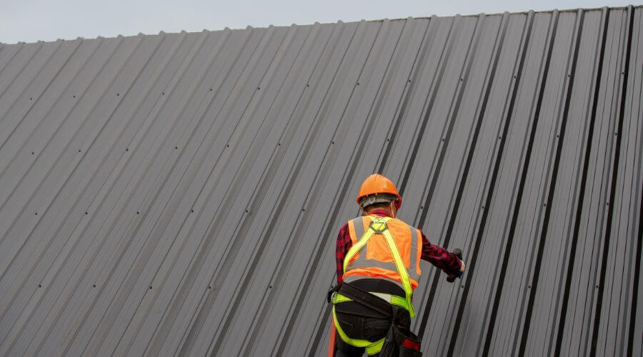 Expert top industrial roofings services in Encinal, TX